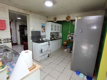 Se Vende Excelente Casa en Av. Padre Hurtado, Estación Central