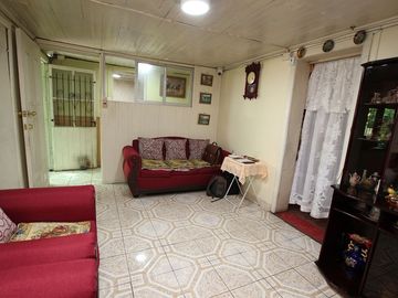 Se Vende Excelente Casa en Av. Padre Hurtado, Estación Central