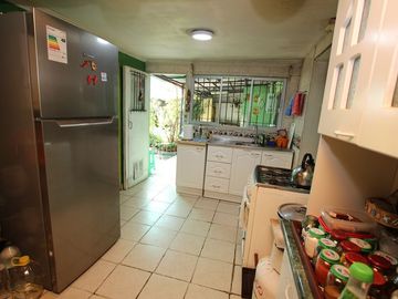 Se Vende Excelente Casa en Av. Padre Hurtado, Estación Central
