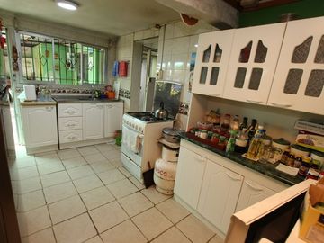 Se Vende Excelente Casa en Av. Padre Hurtado, Estación Central