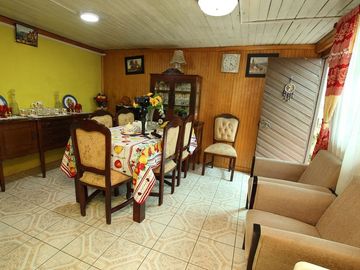 Se Vende Excelente Casa en Av. Padre Hurtado, Estación Central