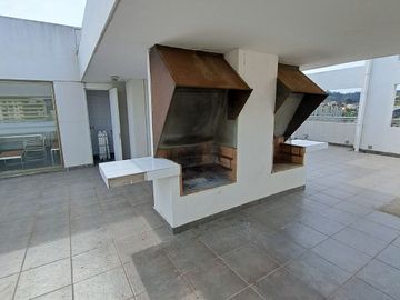 Departamento de 1  D , 1B , 1E   orientación Oriente ,ubicado en un lugar estratégico de Viña del Ma