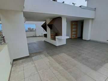 Departamento de 1  D , 1B , 1E   orientación Oriente ,ubicado en un lugar estratégico de Viña del Ma