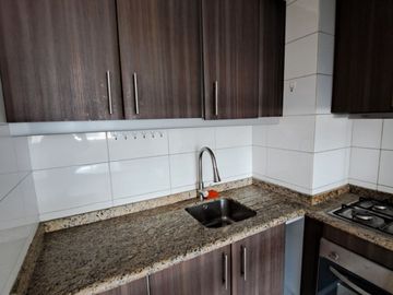 Departamento de 1  D , 1B , 1E   orientación Oriente ,ubicado en un lugar estratégico de Viña del Ma