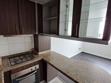 Departamento de 1  D , 1B , 1E   orientación Oriente ,ubicado en un lugar estratégico de Viña del Ma