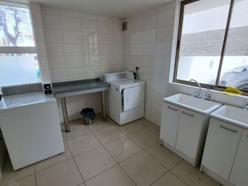 Departamento de 1  D , 1B , 1E   orientación Oriente ,ubicado en un lugar estratégico de Viña del Ma