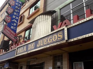 Se vende LOCAL COMERCIAL en zona de alto tránsito