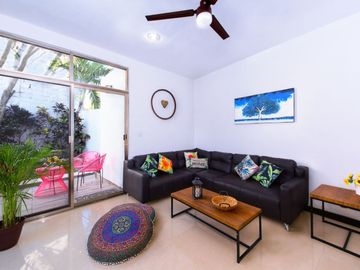 Casa en esquina, estudio independiente, en venta, Centro Maya, Playa del Carmen