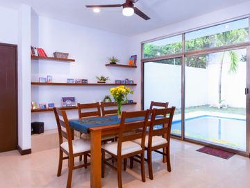 Casa en esquina, estudio independiente, en venta, Centro Maya, Playa del Carmen