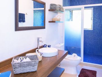 Casa en esquina, estudio independiente, en venta, Centro Maya, Playa del Carmen