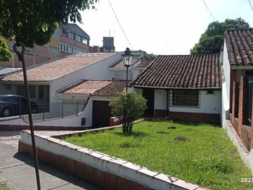 VENTA ESTRATEGICA CASA PROYECTO FAMILIAR/COMERCIAL/SERVICIOS - SECTOR HOSPITAL UNIVERSITARIO - CALI