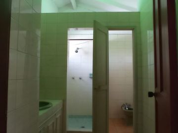 VENTA ESTRATEGICA CASA PROYECTO FAMILIAR/COMERCIAL/SERVICIOS - SECTOR HOSPITAL UNIVERSITARIO - CALI