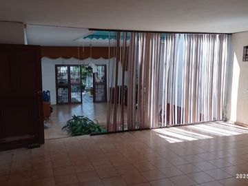 VENTA ESTRATEGICA CASA PROYECTO FAMILIAR/COMERCIAL/SERVICIOS - SECTOR HOSPITAL UNIVERSITARIO - CALI
