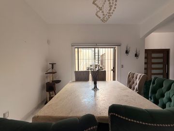 Casa en venta en Villa California Remodelada