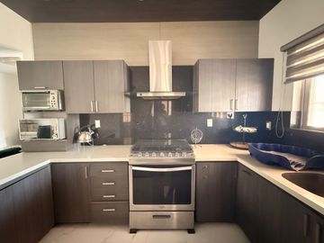 Casa en venta en Villa California Remodelada