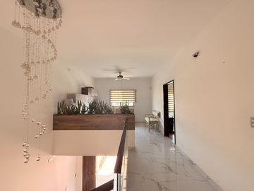 Casa en venta en Villa California Remodelada