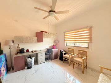 Casa en venta en Villa California Remodelada