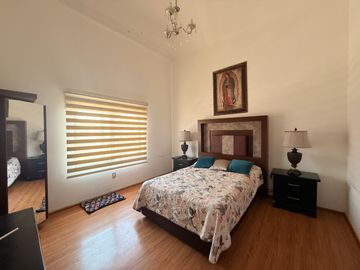 Casa en venta en Villa California Remodelada
