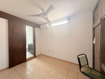 Casa en venta en Villa California Remodelada