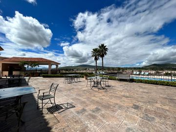Casa en venta en Villa California Remodelada