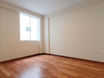 DEPARTAMENTO EN SAN BORJA