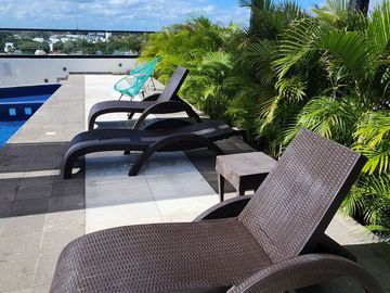 Estudio amueblado: centro de Playa del Carmen, rooftop vista al mar, a pasos de la Quinta Avenida