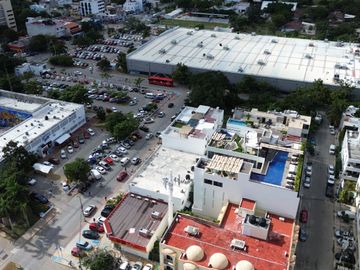 Estudio amueblado: centro de Playa del Carmen, rooftop vista al mar, a pasos de la Quinta Avenida