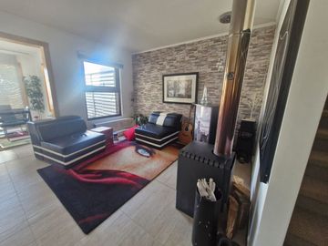 SE VENDE HERMOSA Y ACOGEDORA PROPIEDAD EN CURAUMA