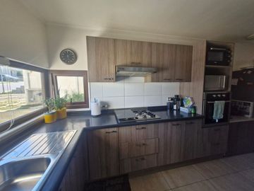 SE VENDE HERMOSA Y ACOGEDORA PROPIEDAD EN CURAUMA
