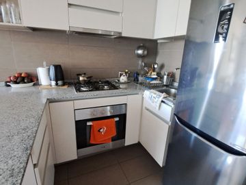 ESPECTACULAR  DEPARTAMENTO  2D, 2B,  A PASOS DE AV. LIBERTAD, SECTOR PONIENTE.