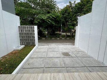 House in Ciluar Bogor Beautiful House With Mezzanine