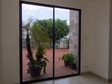 Hermosa Casa de Venta en Bosques de la Costa