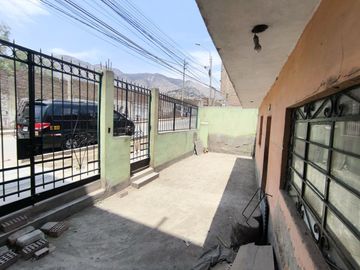 se vende casa como terreno en Carabaylllo de 260 M2