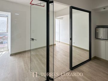 Alquiler de oficina de 24 m2 en el novedoso edificio Connect, Barranco