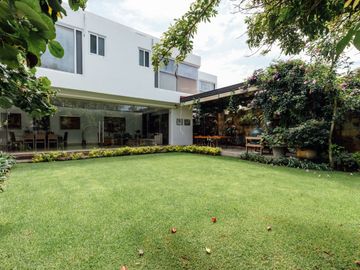 ELEGANTE CASA EN CAMPESTRE DEL BOSQUE CON 4 RECÁMARAS Y AMPLIO JARDÍN