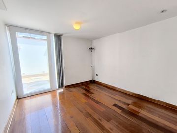VENTA DE HERMOSO DEPARTAMENTO EN LA URB. HUERTOS DE SAN ANTONIO - SURCO