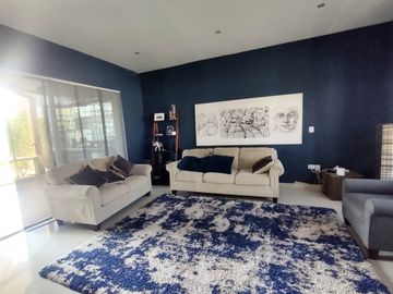 CASA CON 3 RECÁMARAS DE ENTREGA INMEDIATA EN CLUB DE GOLF LA HUERTA