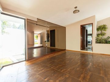 CASA DE 3 RECÁMARAS CON JARDÍN EN CIPRESES DE ZAVALETA, PUEBLA