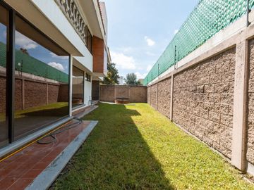 CASA DE 3 RECÁMARAS CON JARDÍN EN CIPRESES DE ZAVALETA, PUEBLA