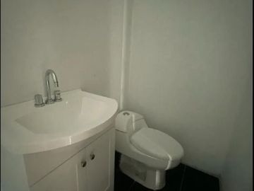 VENTA DE CASA DE 2 NIVELES EN COL. REVOLUCION CUAUTLA