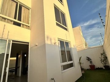 CASA EN VENTA EN ZAKIA, QUERETARO
