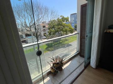 MIRAFLORES. DUPLEX EN VENTA. 2 DORMITORIOS