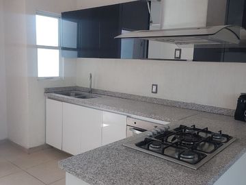 CASA EN VENTA EN COLINAS DEL SANTUARIO, CORREGIDORA