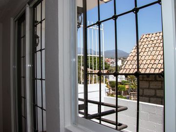 Impecable Casa en Venta – Lista para Habitar