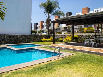Impecable Casa en Venta – Lista para Habitar
