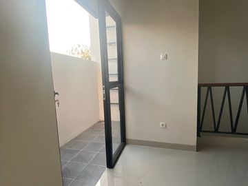 Rumah Hisa Dkt Kota Bekasi Timur,Baru 2 LANTAI Mewah Harga Murah New Minimalis Exclusive Jual Dijual