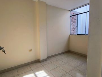 VENDO LINDO DEPARTAMENTO TERCER PISO URB. ROSA DE AMERICA(ALORA)
