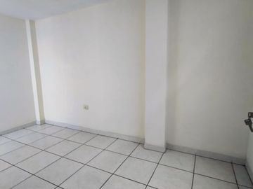 VENDO LINDO DEPARTAMENTO TERCER PISO URB. ROSA DE AMERICA(ALORA)