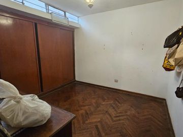 VENDO DEPARTAMENTO EN 1ER. PISO – 1D – 120M2 - CERCA A DOMINGO ORUE Y METRO - SURQUILLO