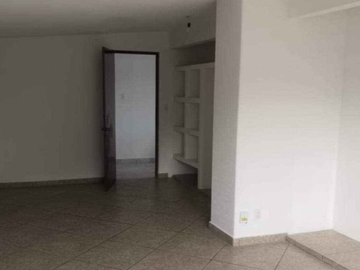 ***REMATE*** Casa en Cerrada Pegasso, Jardines de Satélite, Naucalpan, EDOMEX.